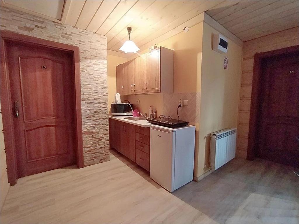 Dom Wypoczynkowy U Kuby Bialka Tatrzanska Exteriör bild